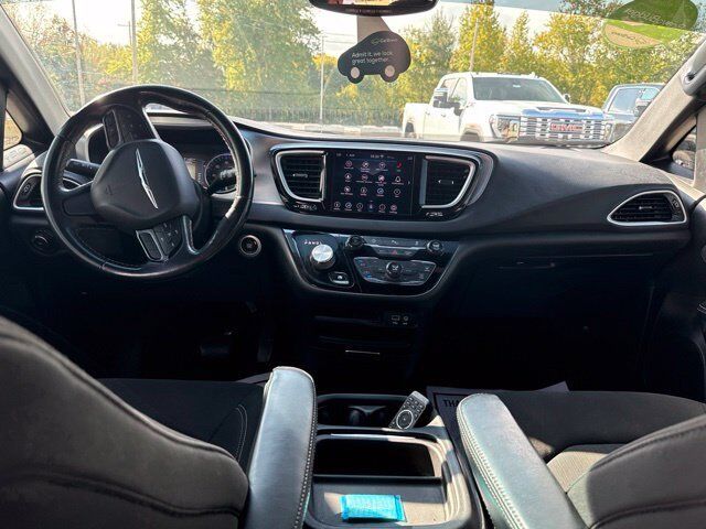 2020 Chrysler Pacifica Touring Carbondale IL