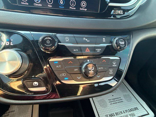2020 Chrysler Pacifica Touring Carbondale IL