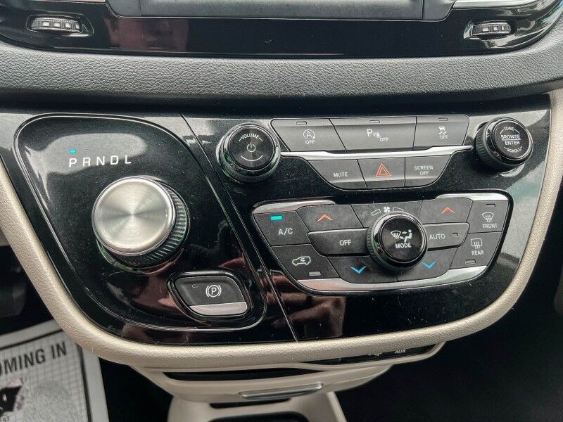 2020 Chrysler Pacifica Touring Wilmington NC