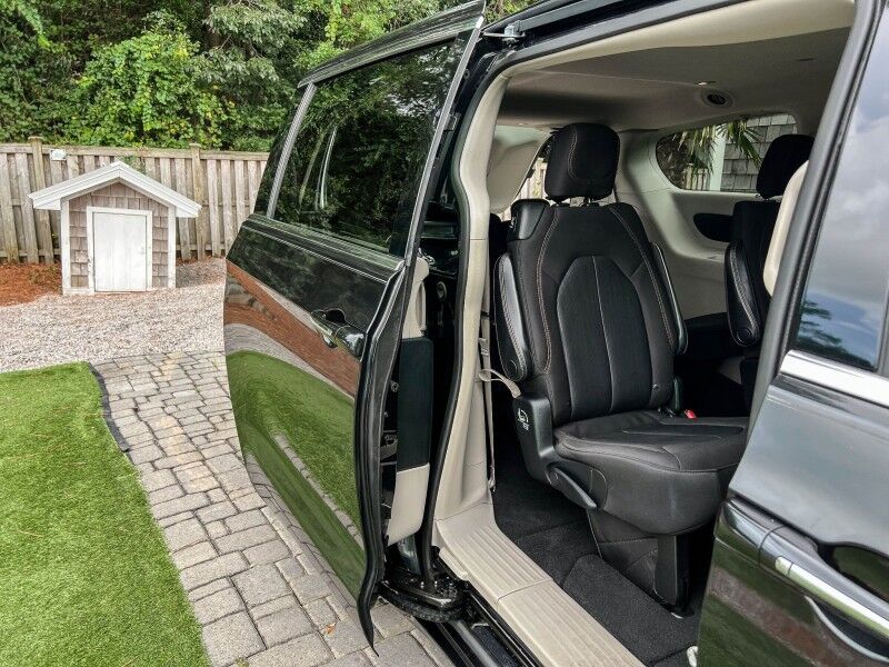 2020 Chrysler Pacifica Touring Wilmington NC