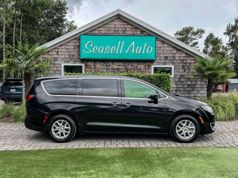 2020 Chrysler Pacifica Touring