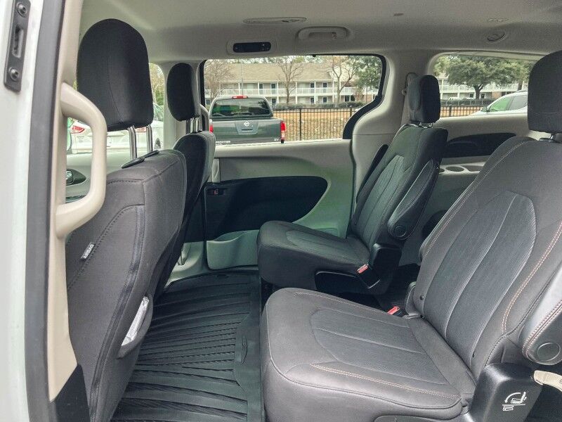 2020 Chrysler Pacifica Touring Wilmington NC