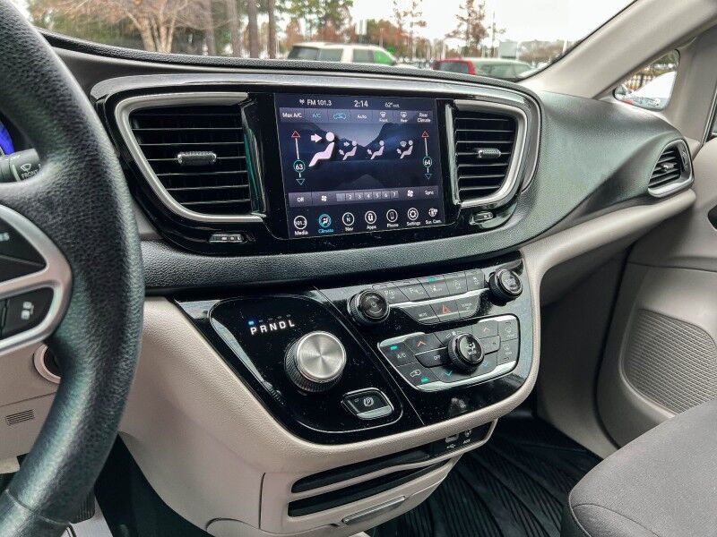 2020 Chrysler Pacifica Touring Wilmington NC