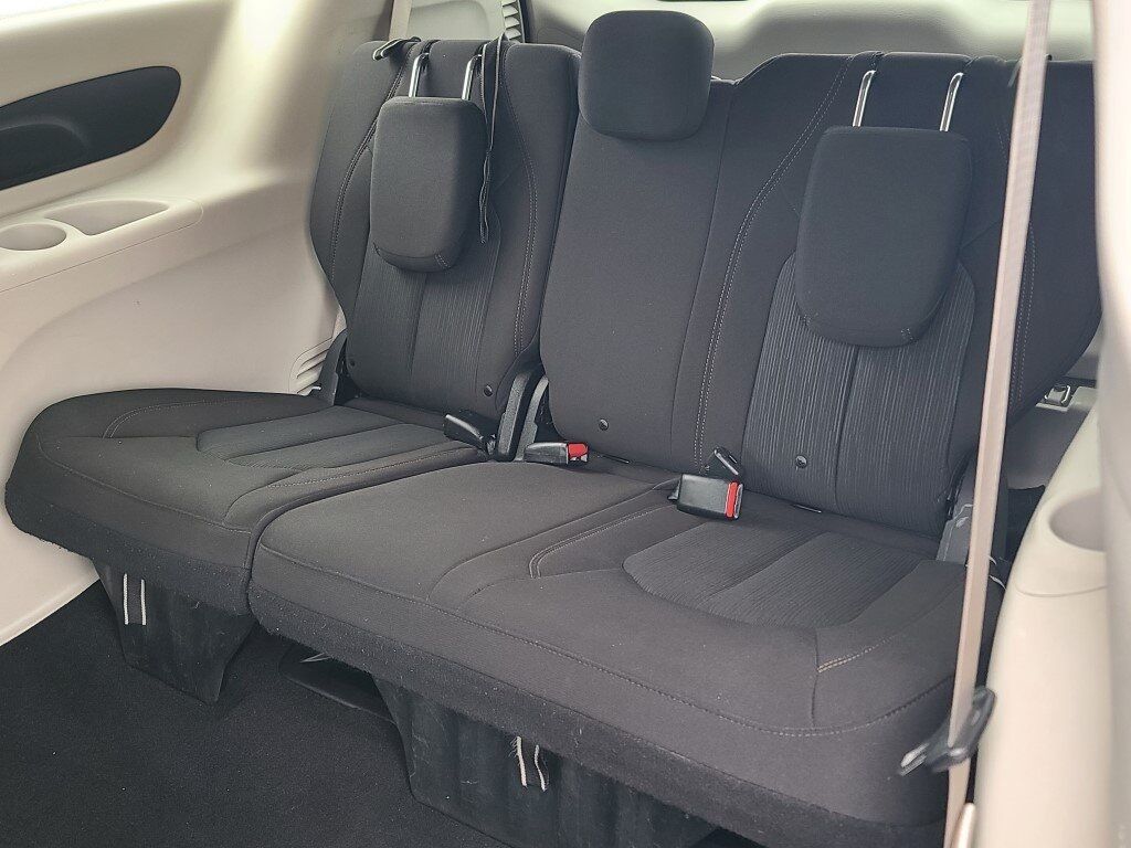 2020 Chrysler Pacifica Touring Springfield VA