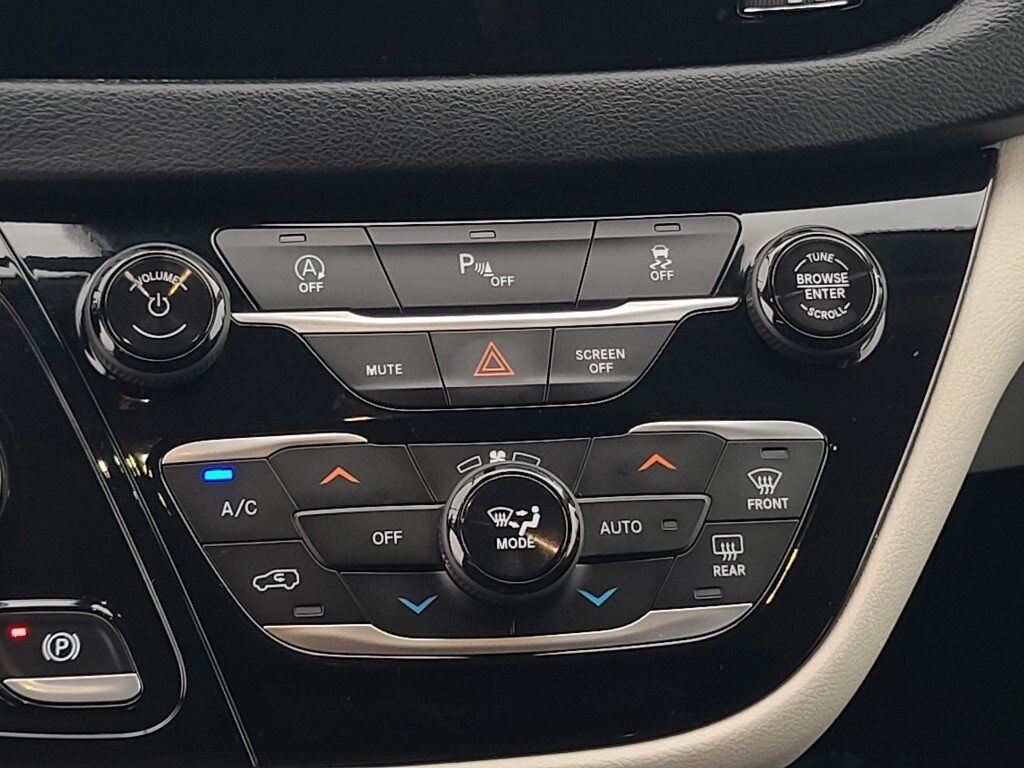 2020 Chrysler Pacifica Touring Springfield VA