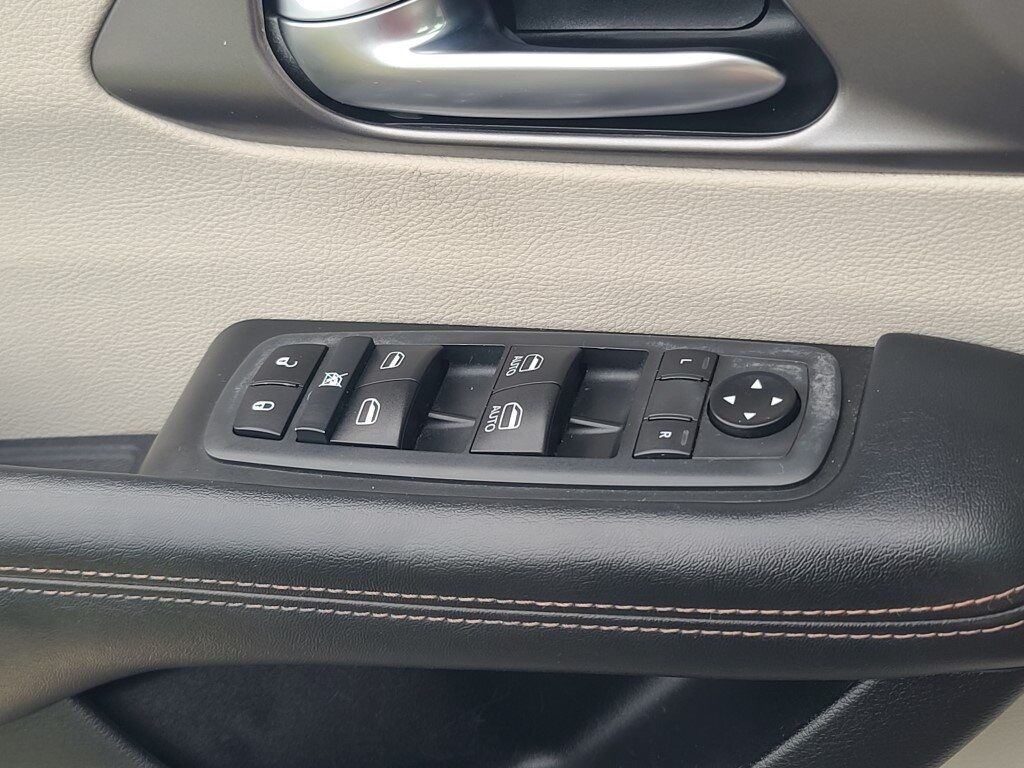 2020 Chrysler Pacifica Touring Springfield VA