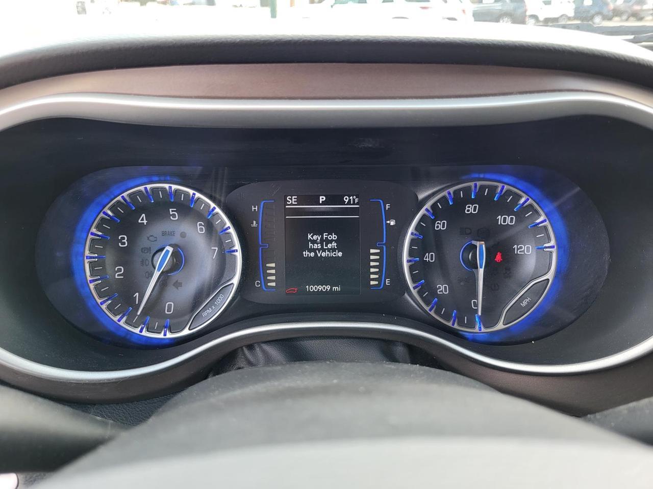 2020 Chrysler Voyager L FWD Beeville TX