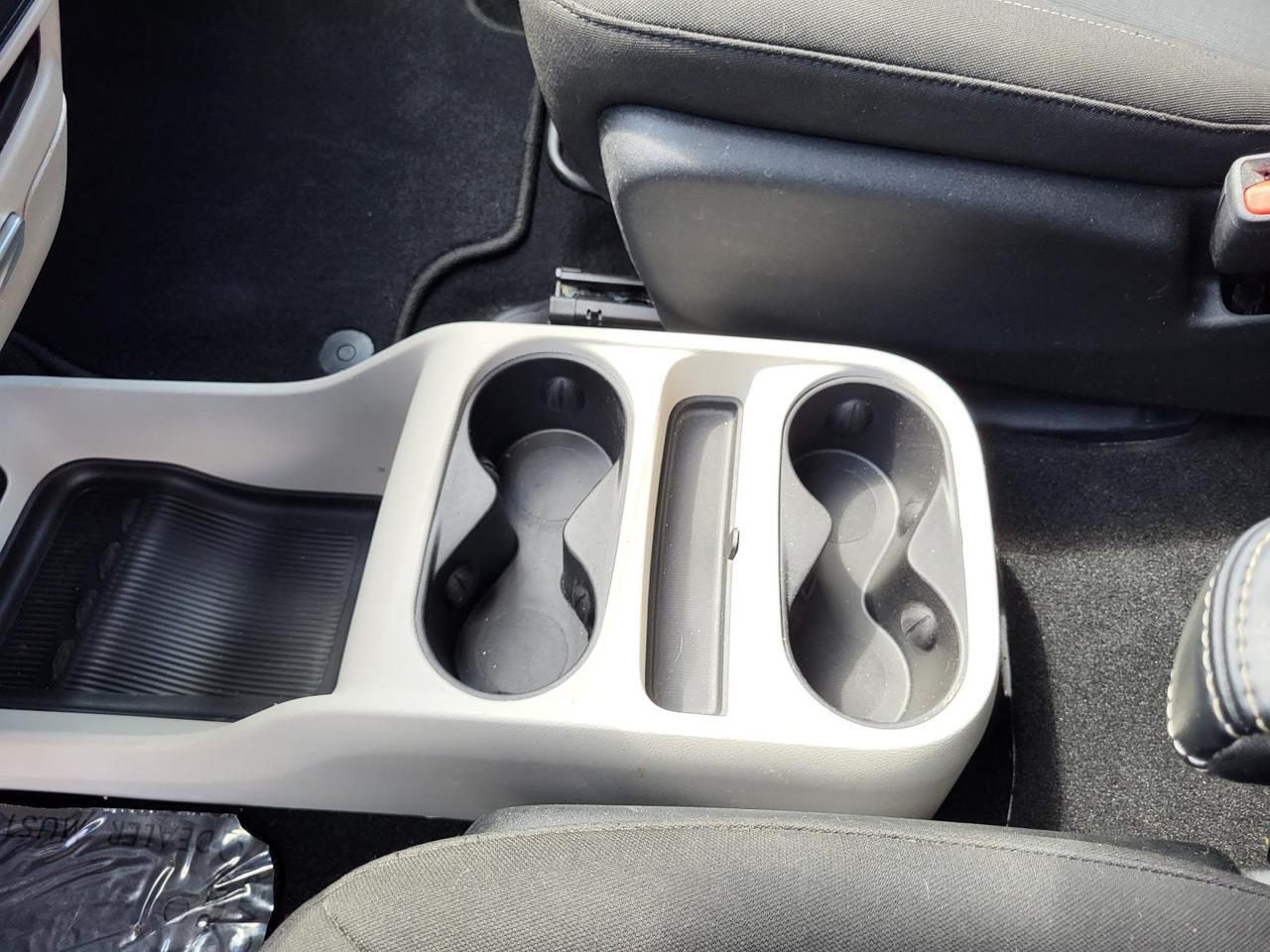 2020 Chrysler Voyager L FWD Beeville TX