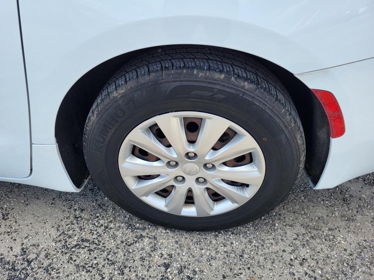 2020 Chrysler Voyager L FWD Beeville TX