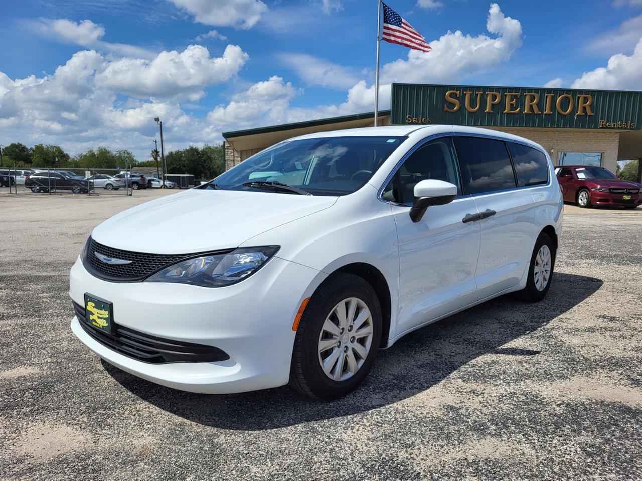 2020 Chrysler Voyager L FWD Beeville TX