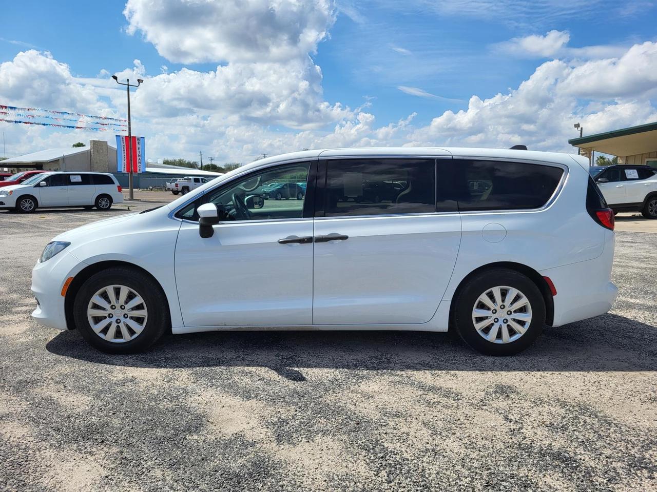 2020 Chrysler Voyager L FWD Beeville TX