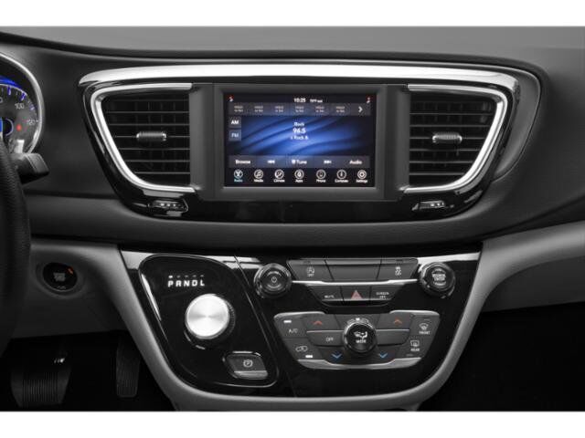 2020 Chrysler Voyager LX Appleton WI