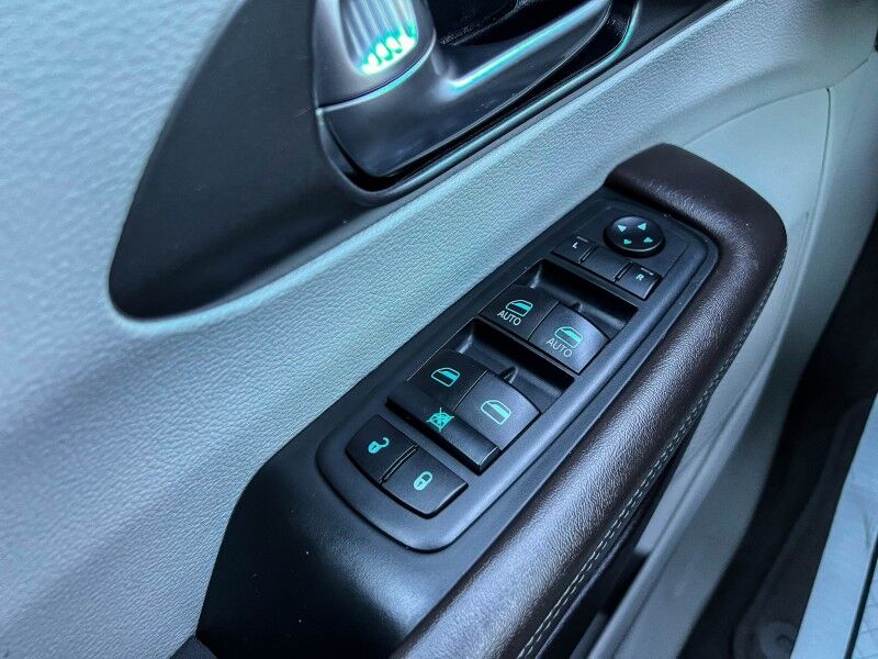 2020 Chrysler Voyager LX Wilmington NC