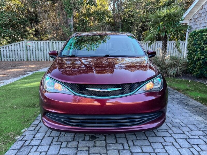 2020 Chrysler Voyager LX