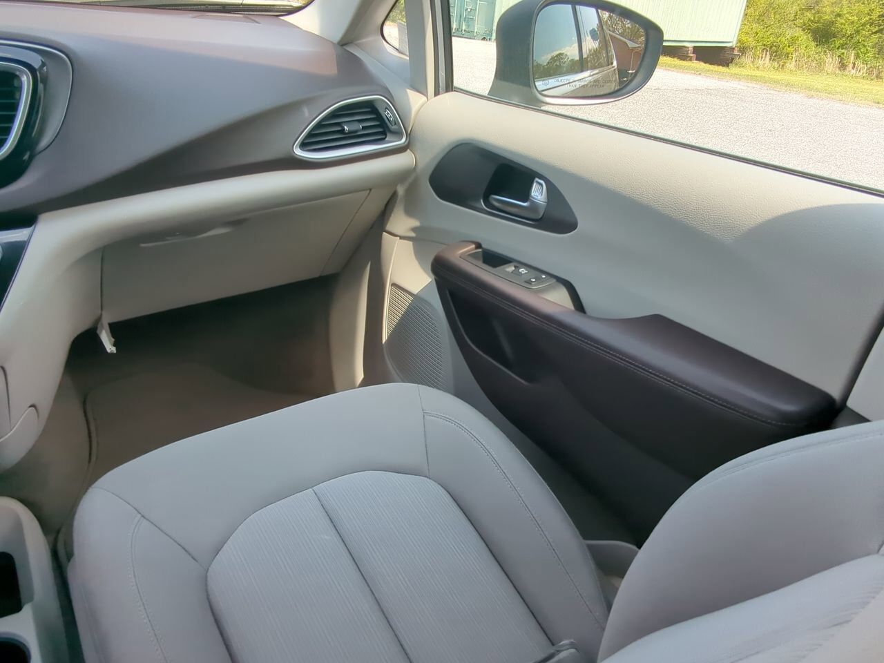 2020 Chrysler Voyager LX Winder GA