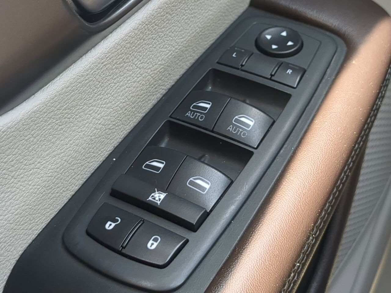 2020 Chrysler Voyager LX Winder GA