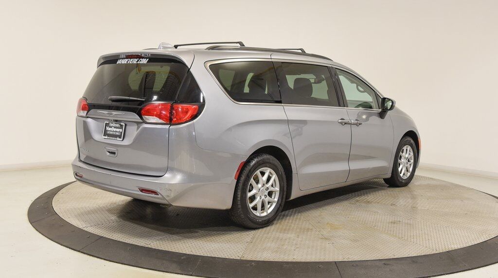 2020 Chrysler Voyager LXI Akron