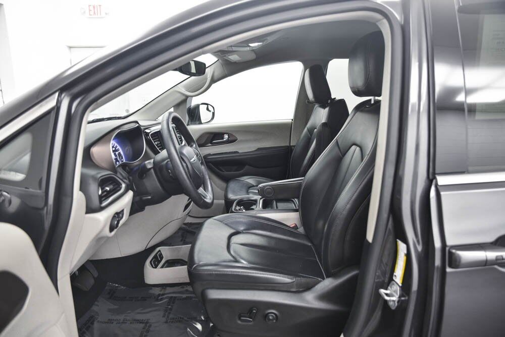 2020 Chrysler Voyager LXI AKRON OH