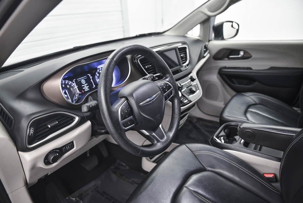 2020 Chrysler Voyager LXI AKRON OH