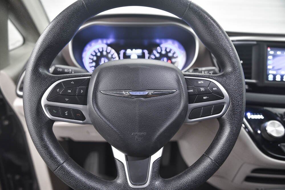 2020 Chrysler Voyager LXI AKRON OH