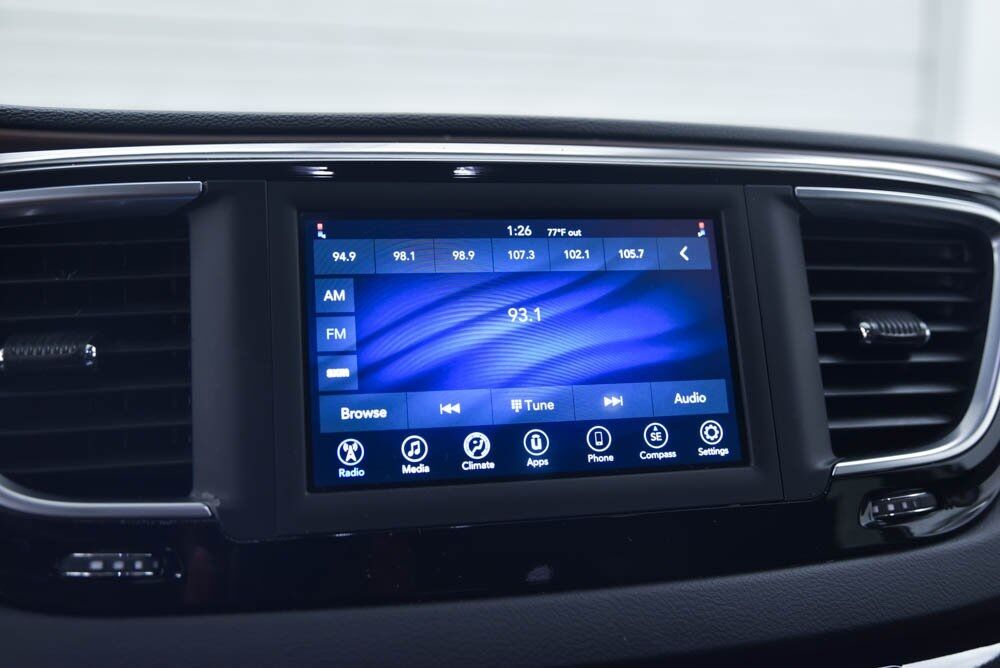 2020 Chrysler Voyager LXI AKRON OH