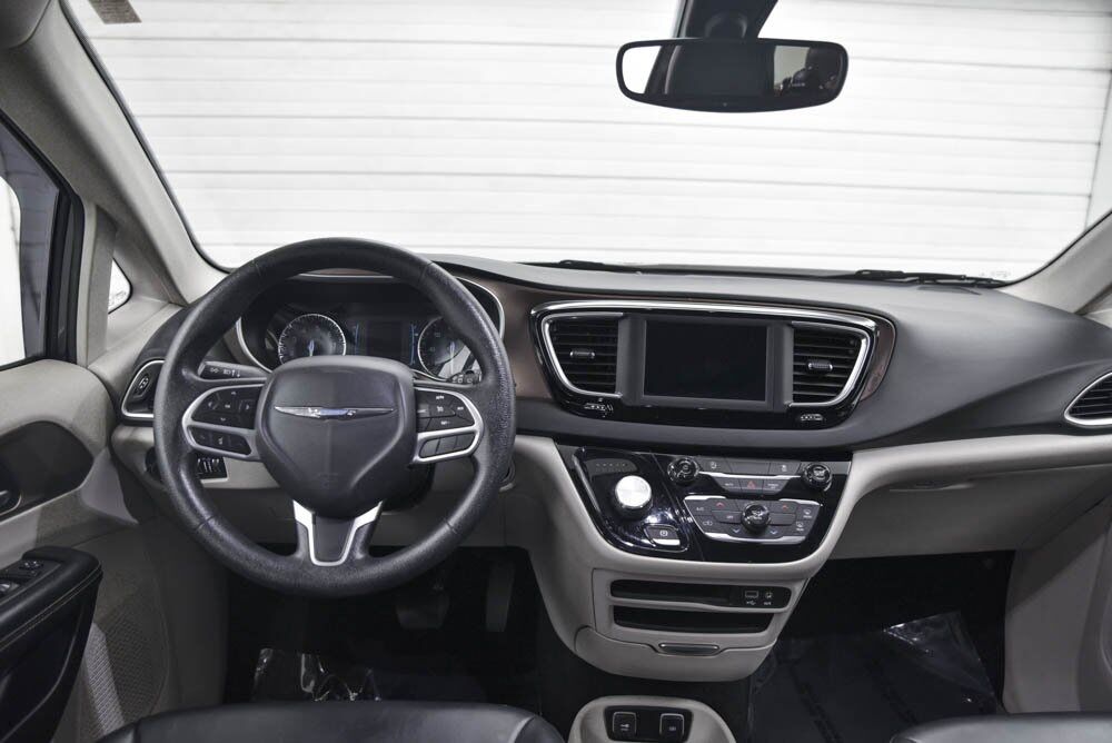 2020 Chrysler Voyager LXI AKRON OH