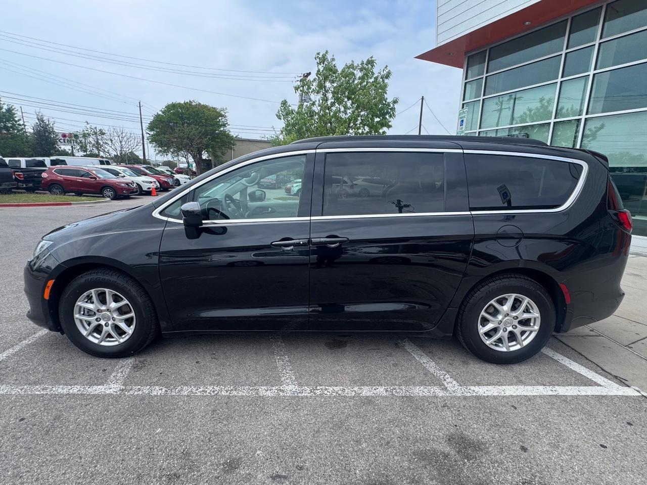 2020 Chrysler Voyager LXI
