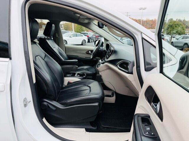 2020 Chrysler Voyager LXI Conover NC