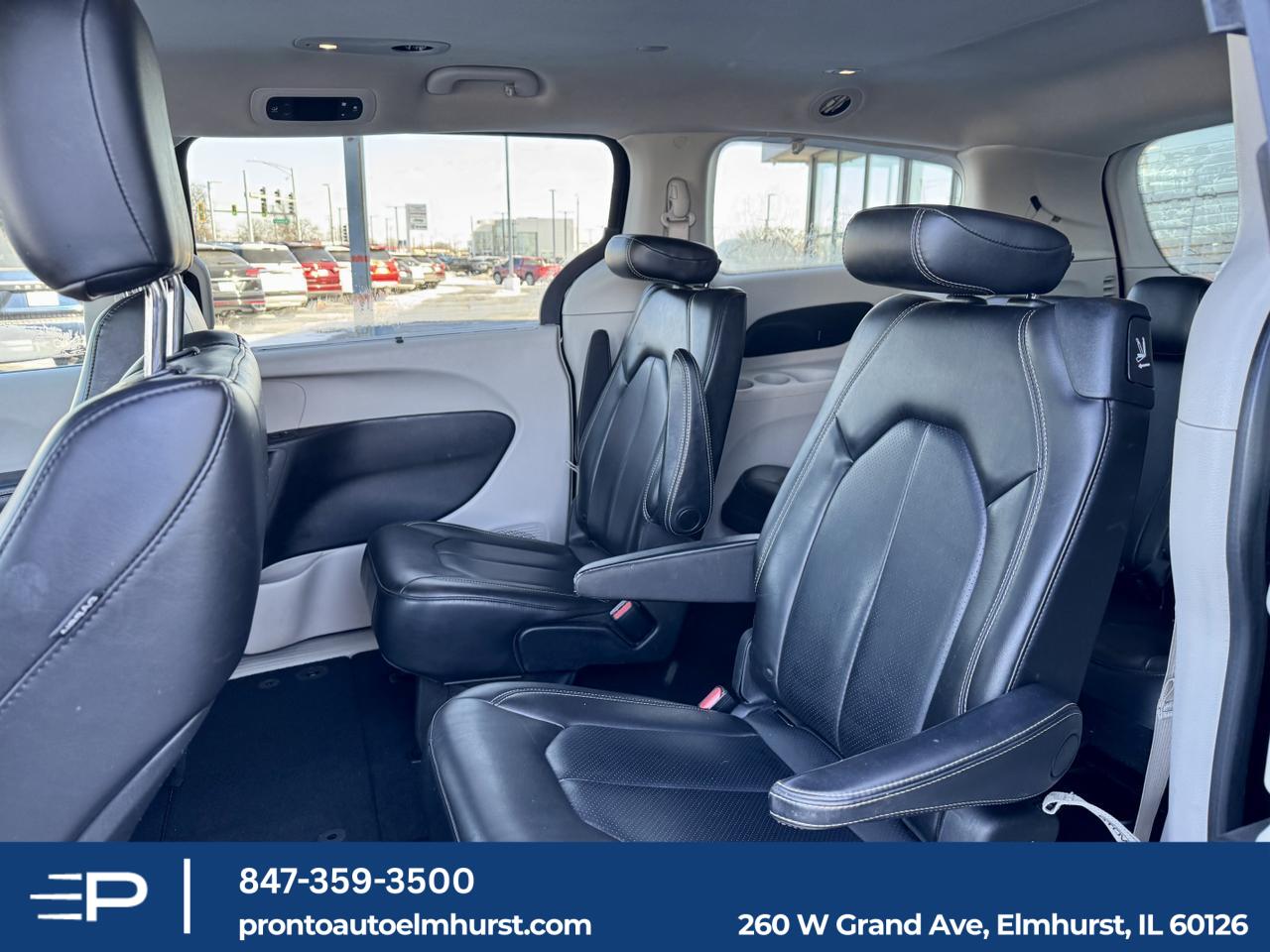 2020 Chrysler Voyager LXI Elmhurst IL