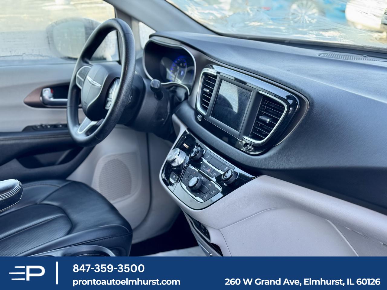 2020 Chrysler Voyager LXI Elmhurst IL