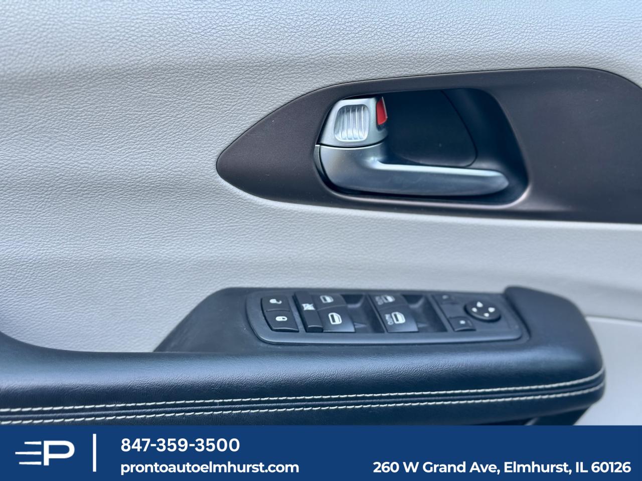 2020 Chrysler Voyager LXI Elmhurst IL