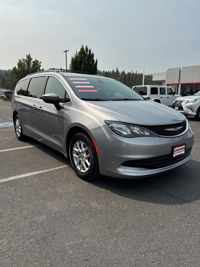 2020 Chrysler Voyager LXI