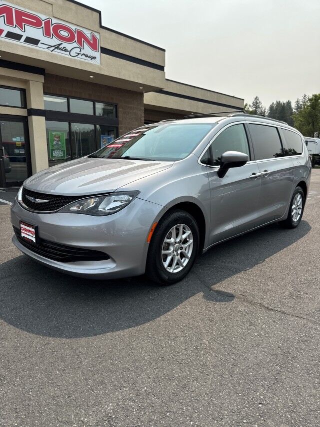 2020 Chrysler Voyager LXI