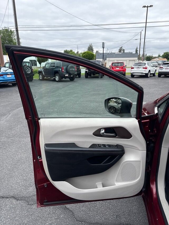 2020 Chrysler Voyager LXI Spokane Valley WA