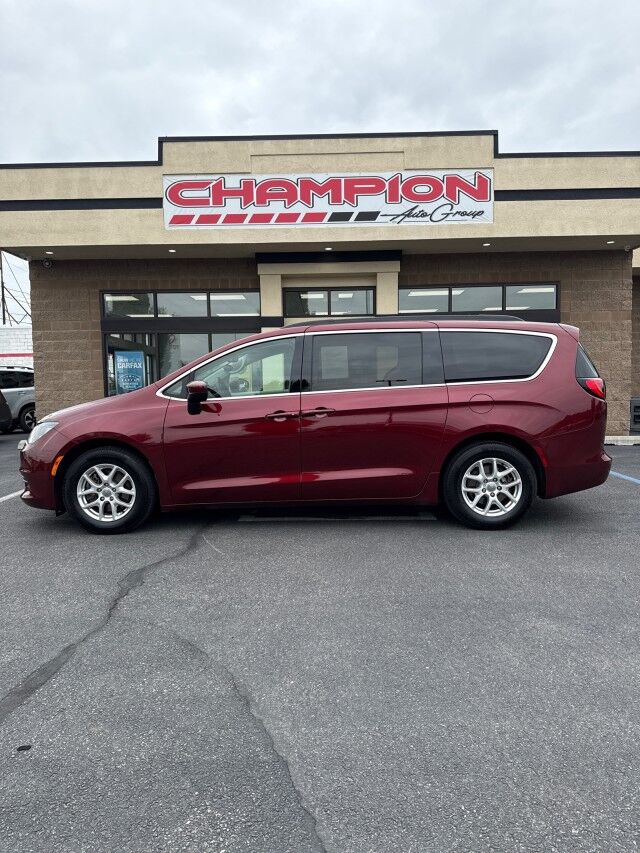 2020 Chrysler Voyager LXI