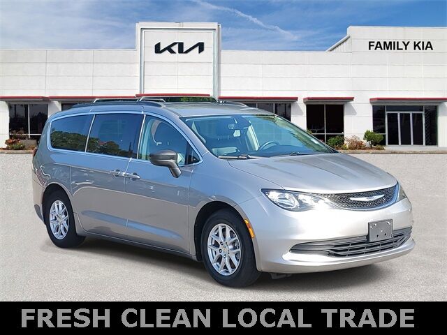 2020 Chrysler Voyager LXI