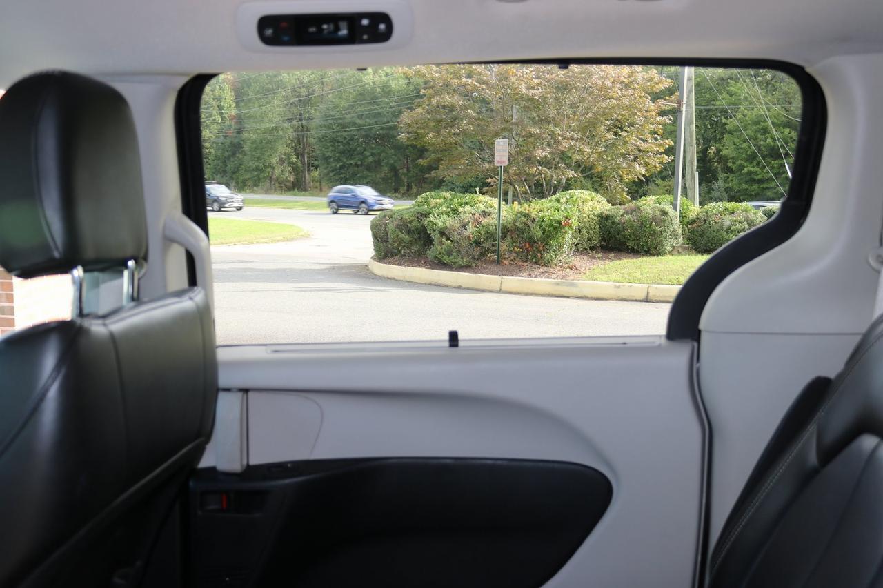 2020 Chrysler Voyager LXI Fredericksburg VA