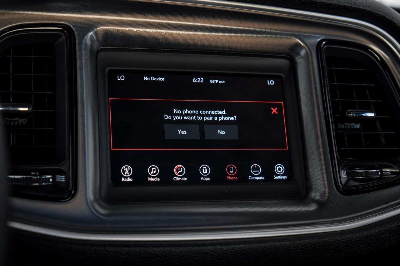 2020 Dodge Challenger R/T 5.7L HEMI AUTOMATIC REAR CAMERA KEYLESS START PADDLE SHIFTERS BLUETOOTHV Carrollton TX