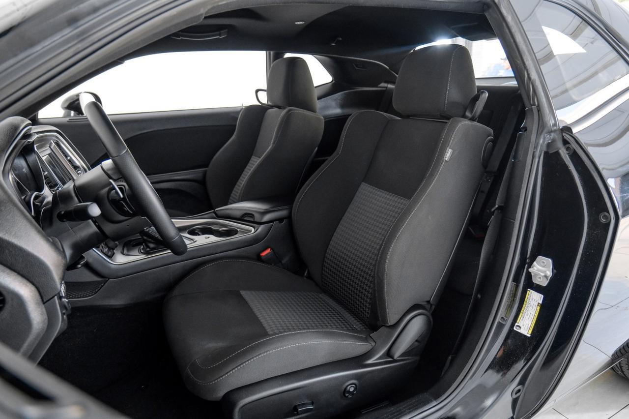 2020 Dodge Challenger R/T 5.7L HEMI AUTOMATIC REAR CAMERA KEYLESS START PADDLE SHIFTERS BLUETOOTHV Carrollton TX