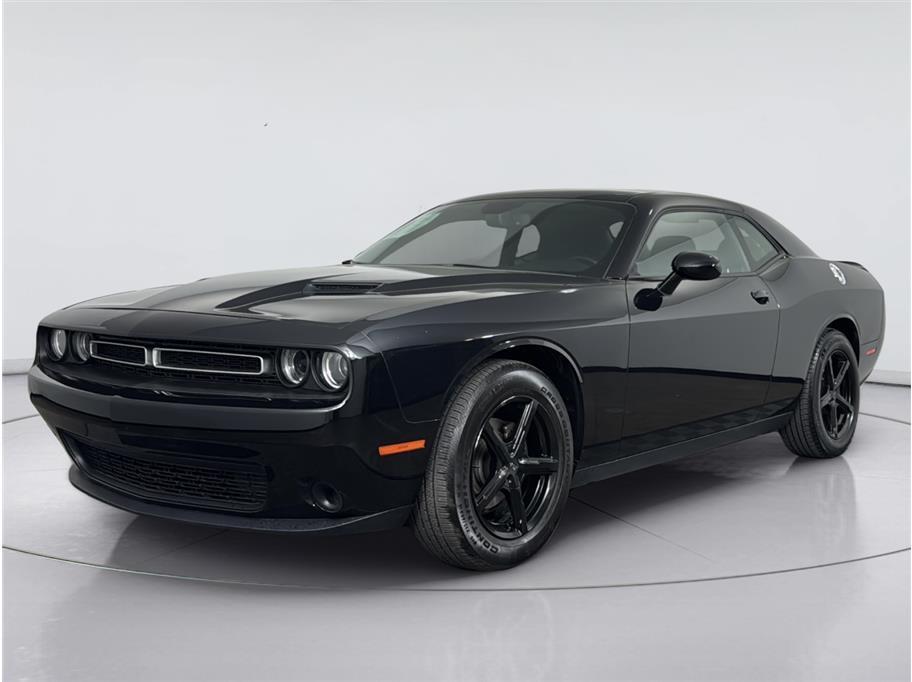 2020 Dodge Challenger SXT Coupe 2D
