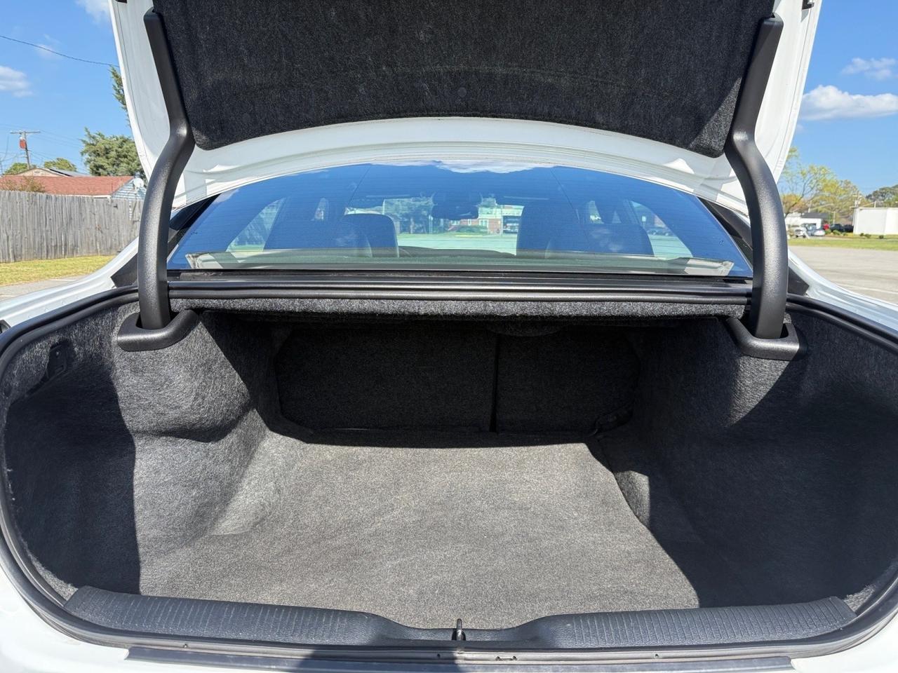 2020 Dodge Charger SXT, HEATED/VENTILATED SEATS, HEATED REAR SEATS, BACKUP CAMERA, BLUETOOTH, PADDLE SHIFTERS, REMOTE START, POWER/HEATED MIRRORS, CLEAN CARFAX, ONLY 1 OWNER! Norfolk VA