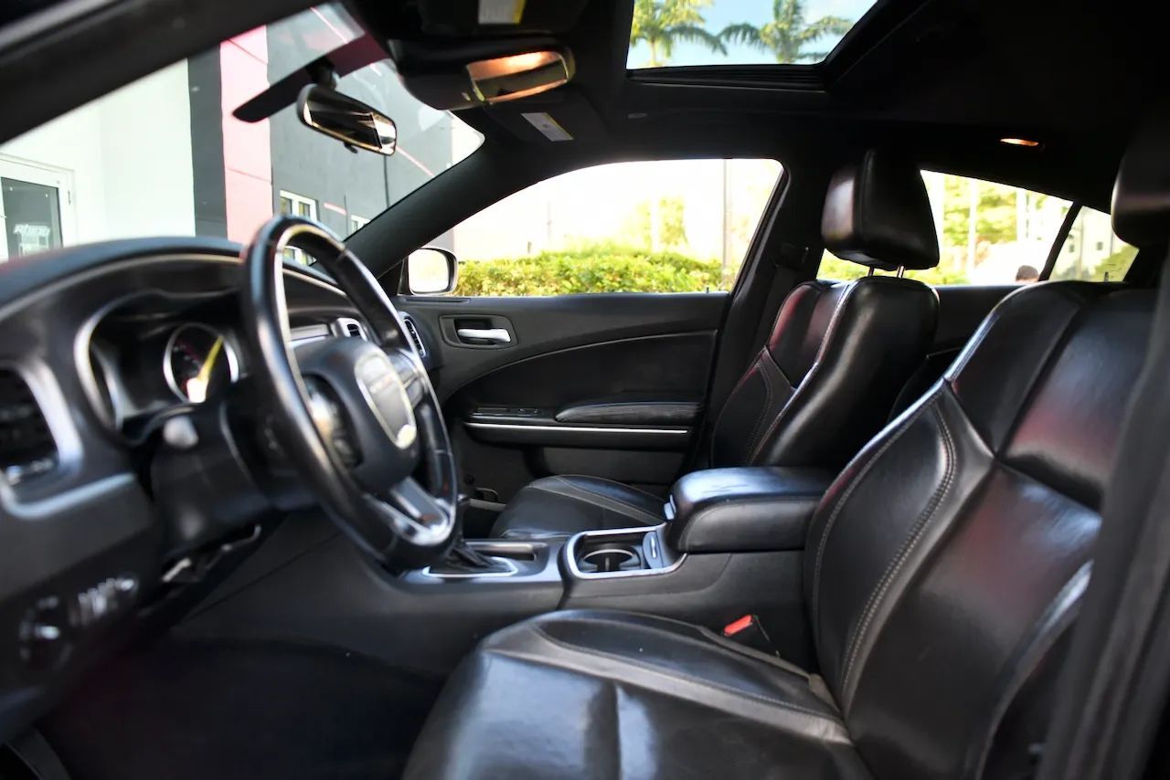 2020 Dodge Charger SXT Sedan 4D Doral FL