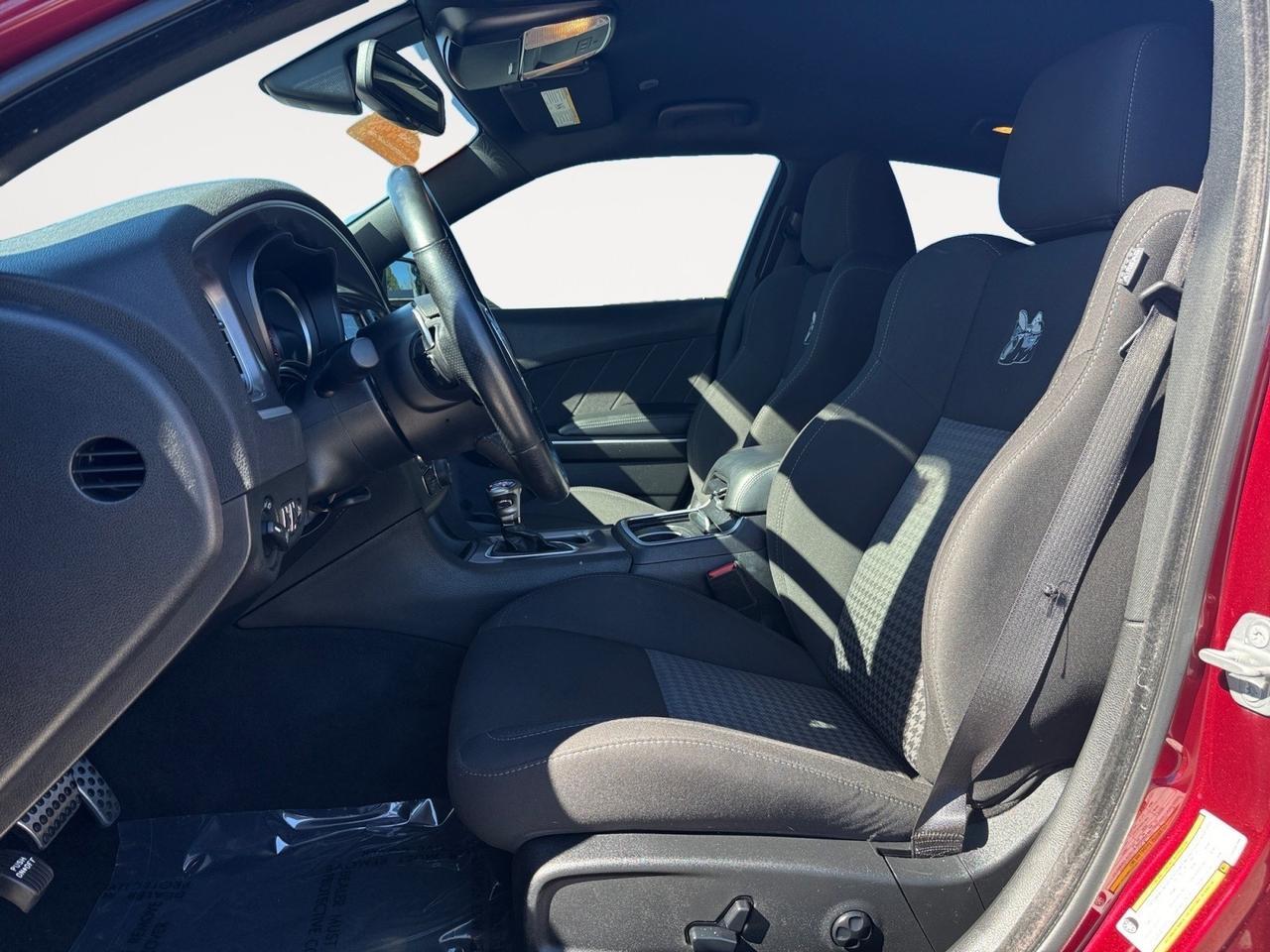 2020 Dodge Charger Scat Pack, ALPINE SPEAKERS, HEATED SEATS, HEATED STEERING WHEEL, APPLE CARPLAY/ANDROID AUTO, NAVIGATION, WIFI, BACK UP CAMERA, LOW MILES, ONLY 1 OWNER, FEEL THE ROAR OF THIS SCAT PACK TODAY!