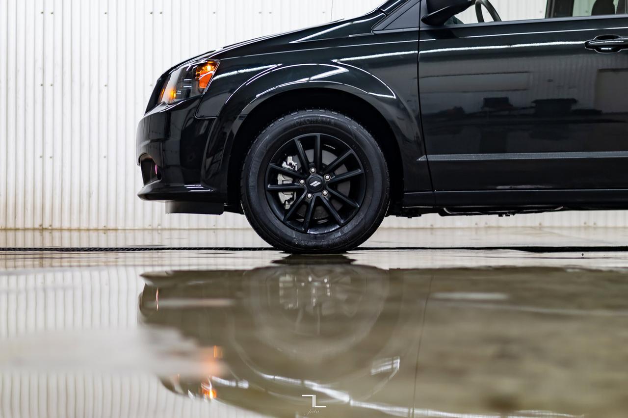 2020 Dodge Grand Caravan Blacktop Nav BCam Red Deer AB