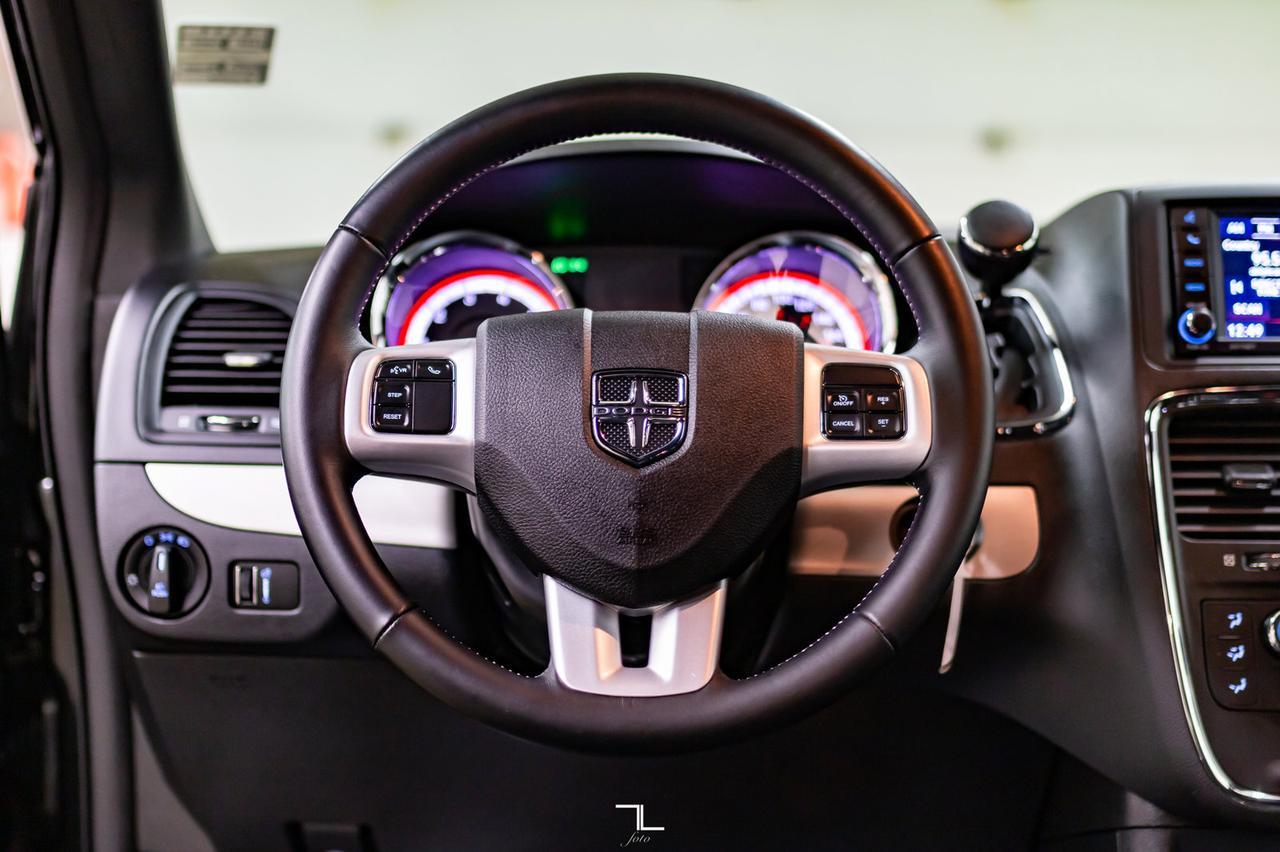 2020 Dodge Grand Caravan Blacktop Nav BCam Red Deer AB