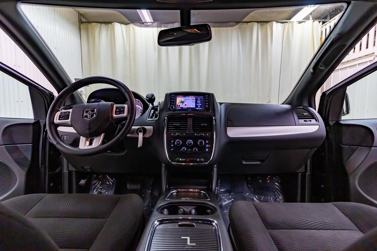 2020 Dodge Grand Caravan Blacktop Nav BCam Red Deer AB