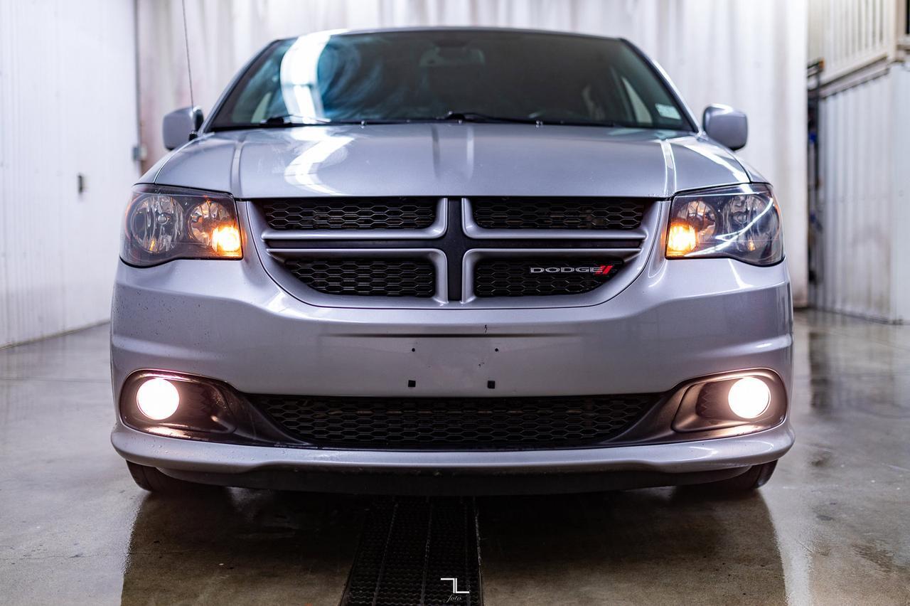 2020 Dodge Grand Caravan GT Leather BCam Power Doors Red Deer AB