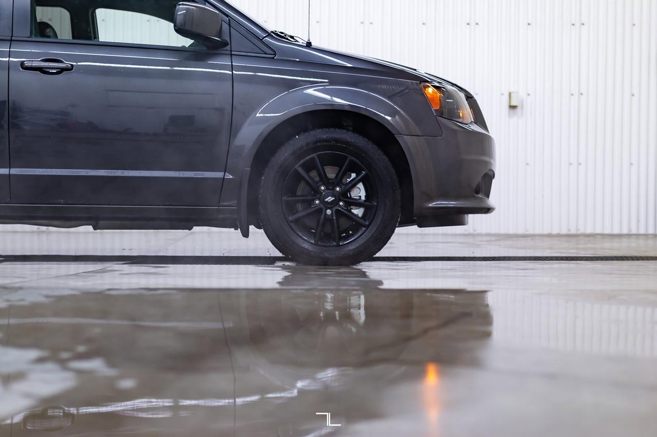 2020 Dodge Grand Caravan GT Leather Nav DVD BCam Red Deer AB