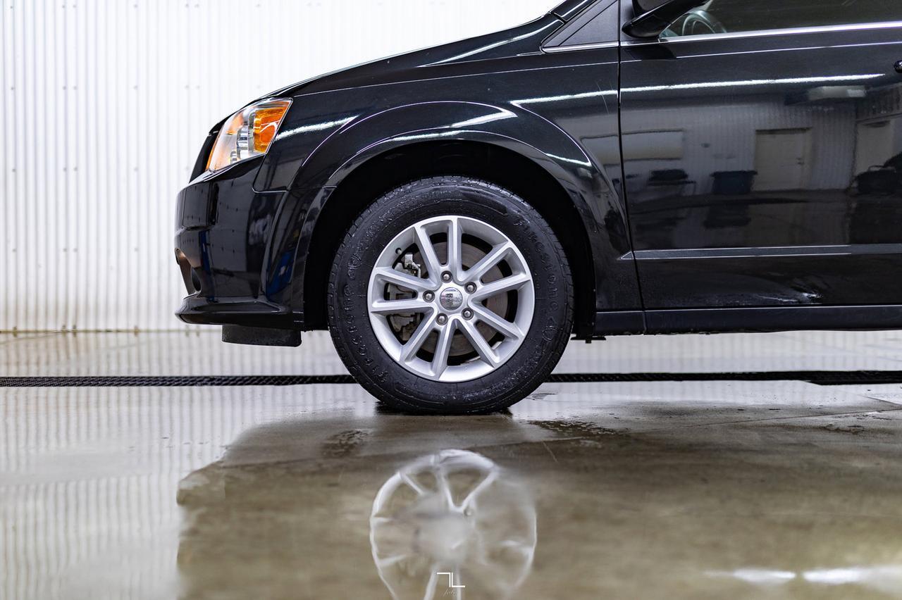 2020 Dodge Grand Caravan Premium Plus Leather Nav DVD Red Deer AB