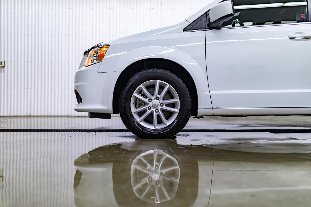 2020 Dodge Grand Caravan Premium Plus Leather Nav DVD Red Deer AB